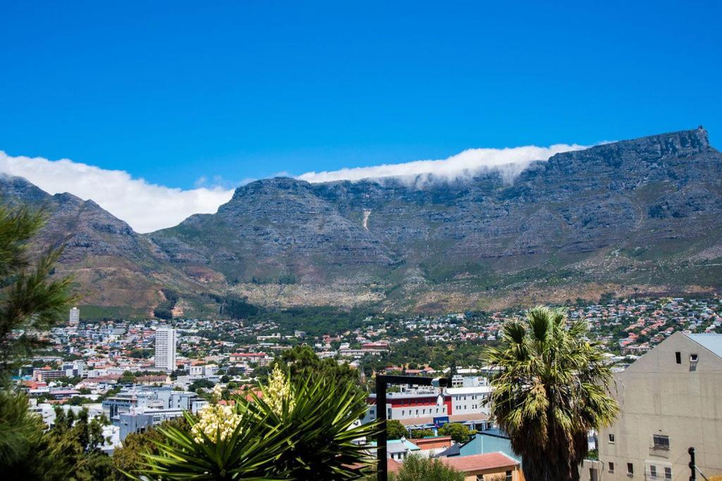 Table Mountain Inn Kaapstad Buitenkant foto